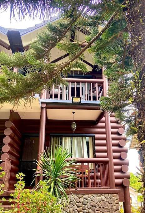 Holiday home Rustic Log In Tagaytay